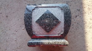 墓石家紋彫り04