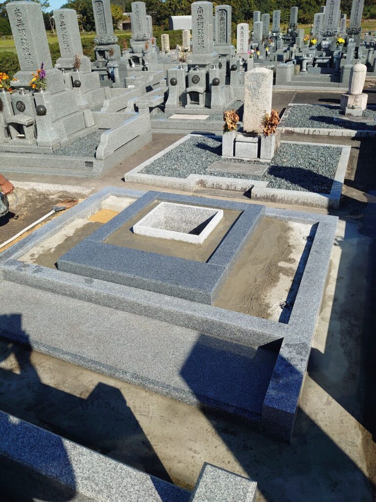 「友達の紹介でお墓建て!!　番外編！　東近江市旧蒲生町の村墓地！」