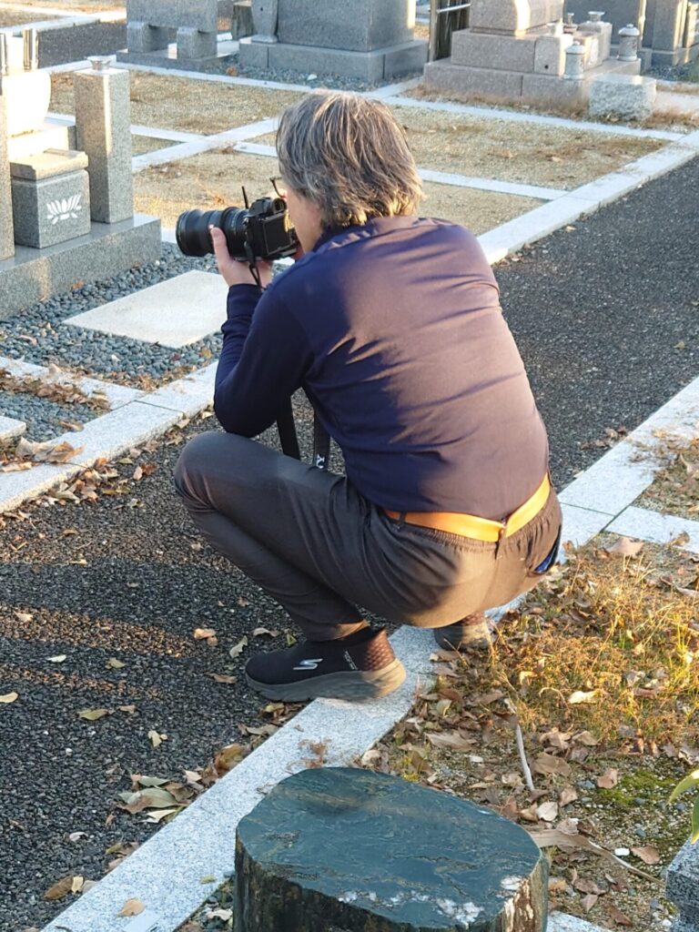 「兼子石材店のホームページをリニューアルしています！」