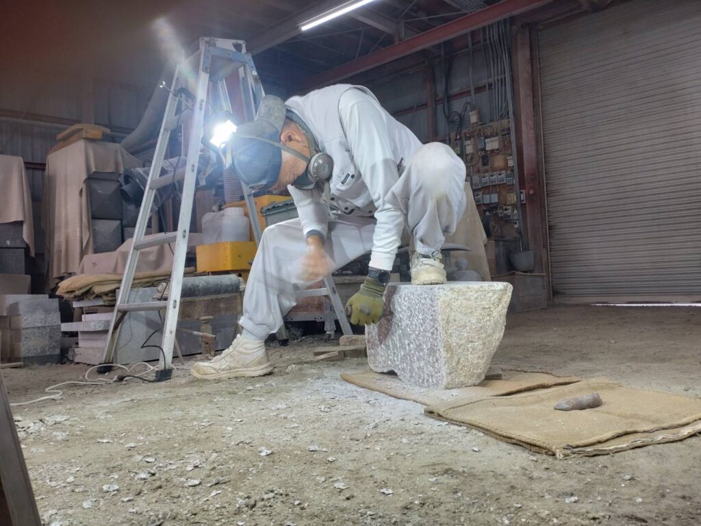 「石の加工動画撮影！」
