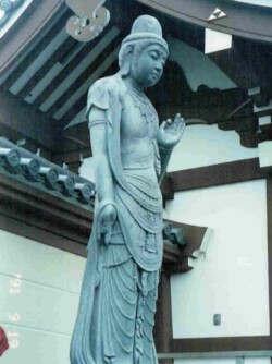 月光菩薩 神奈川県 修業時代の作です。