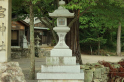 灯篭1 近江八幡市島町 若宮神社